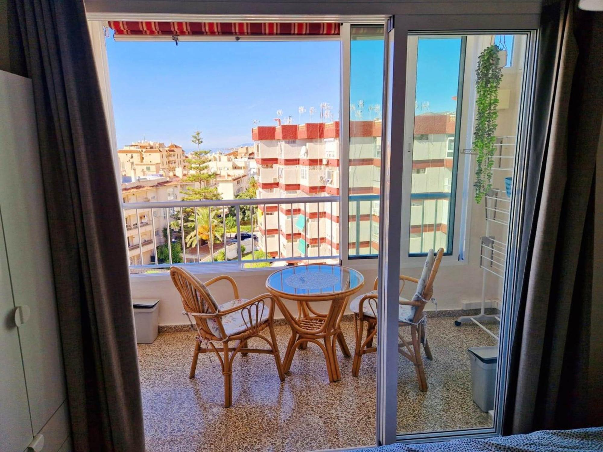 Luminoso Apartamento Playa Torrecilla. Con Piscina Nerja Luaran gambar